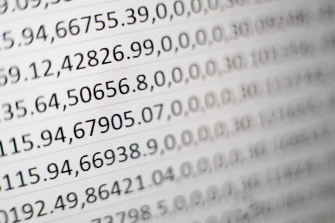 Przydatne funkcje w Excelu i Google Sheets dla specjalistów SEO